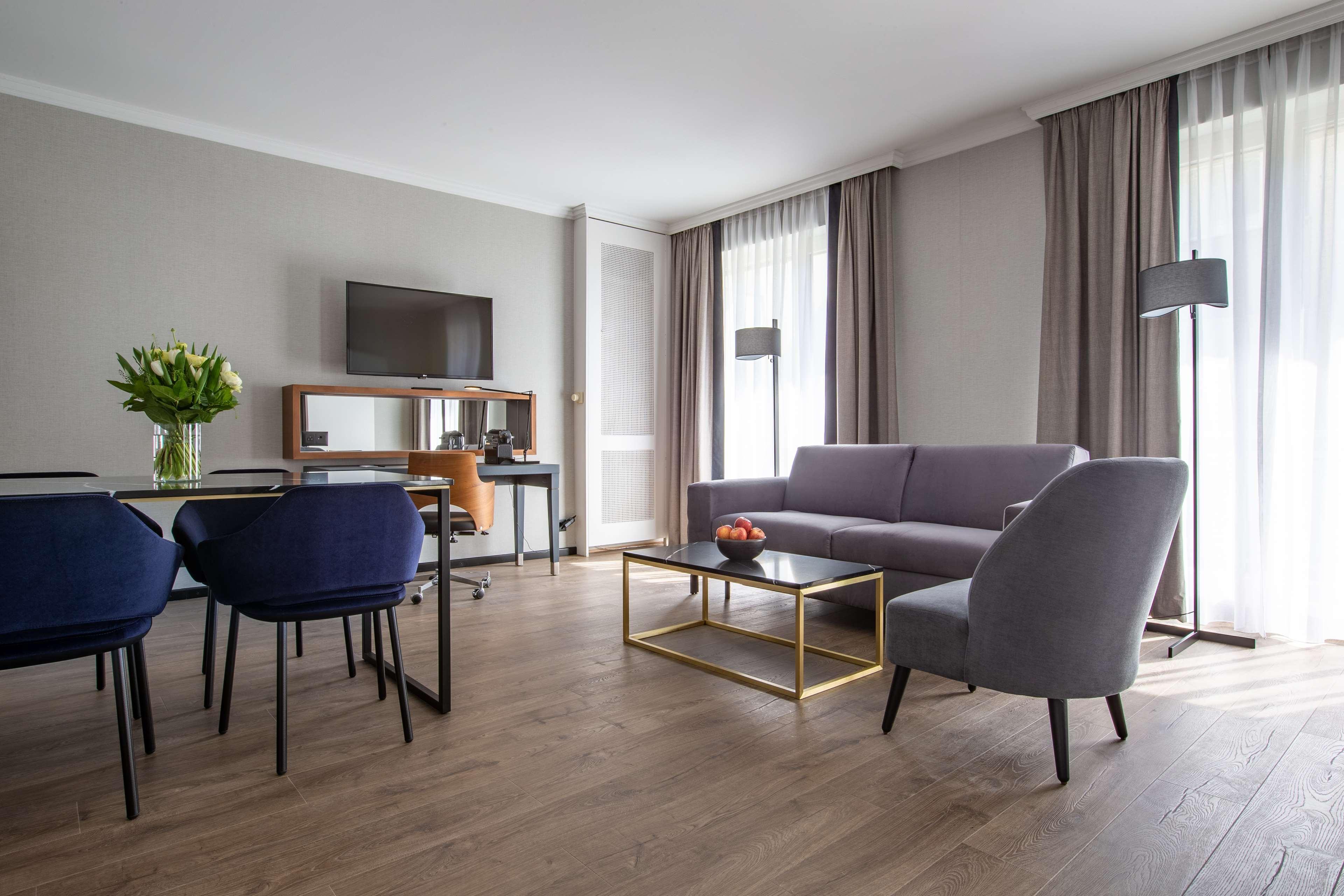 Hotel Radisson Blu, 4*