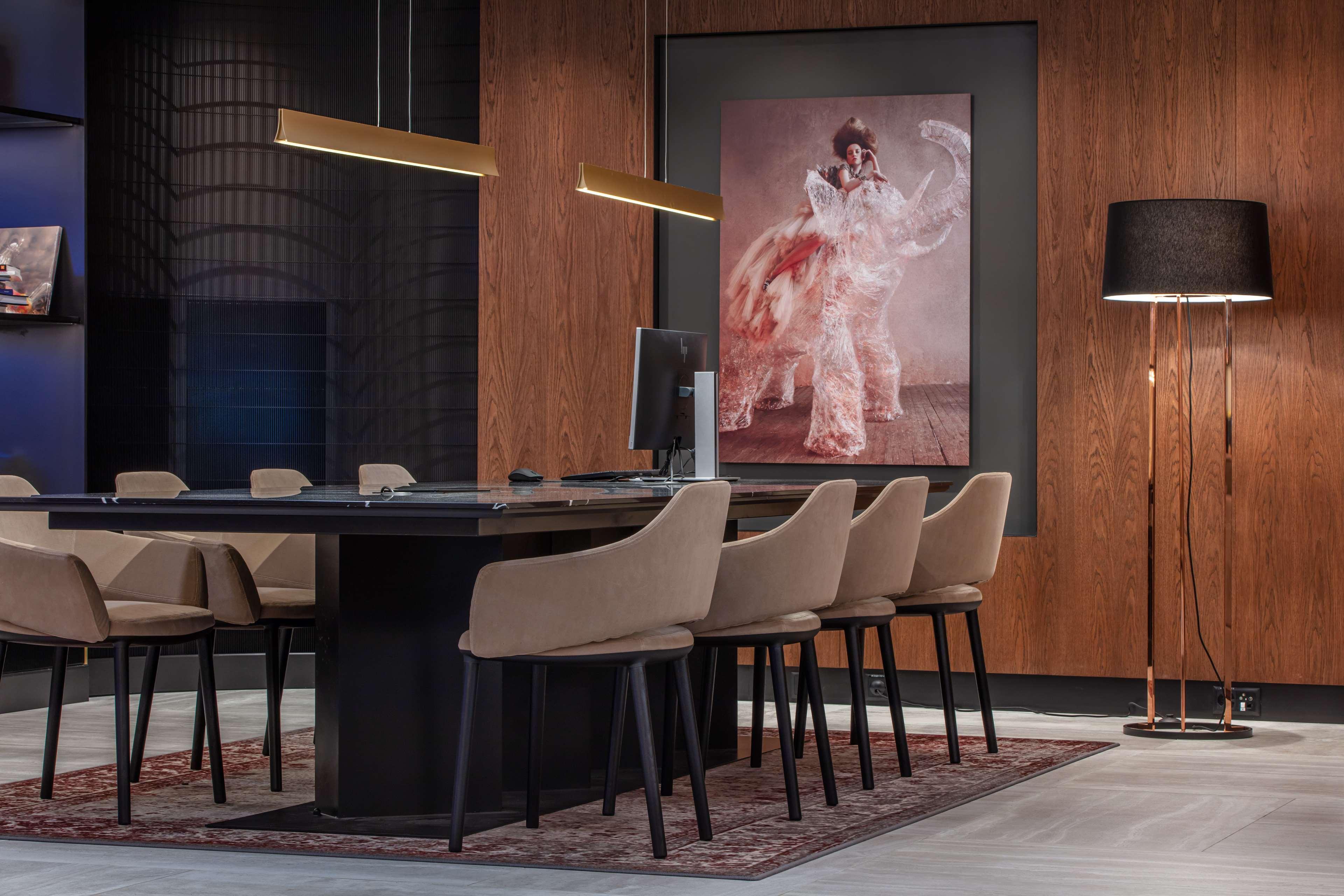 Radisson Blu, Hotel