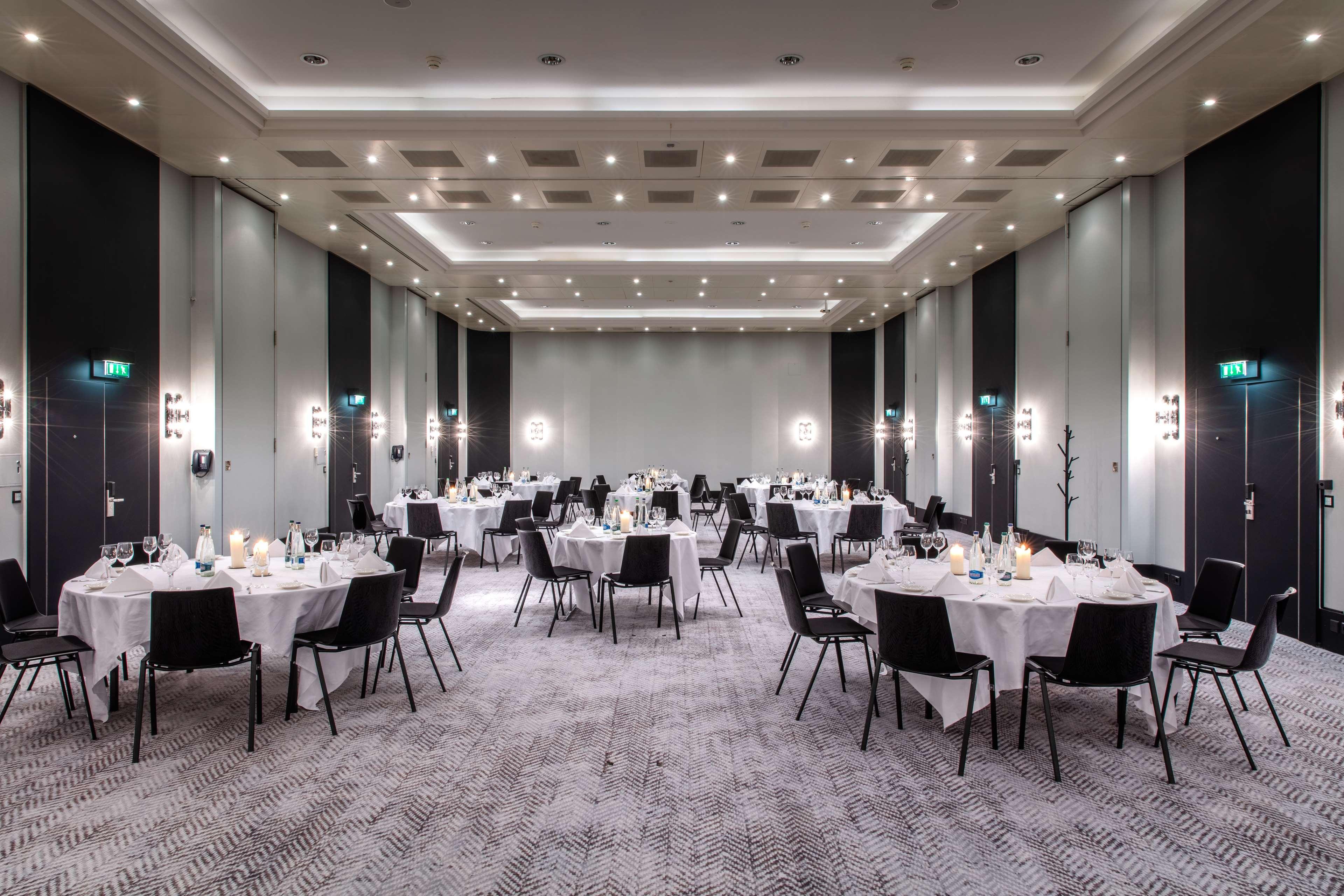 Radisson Blu,