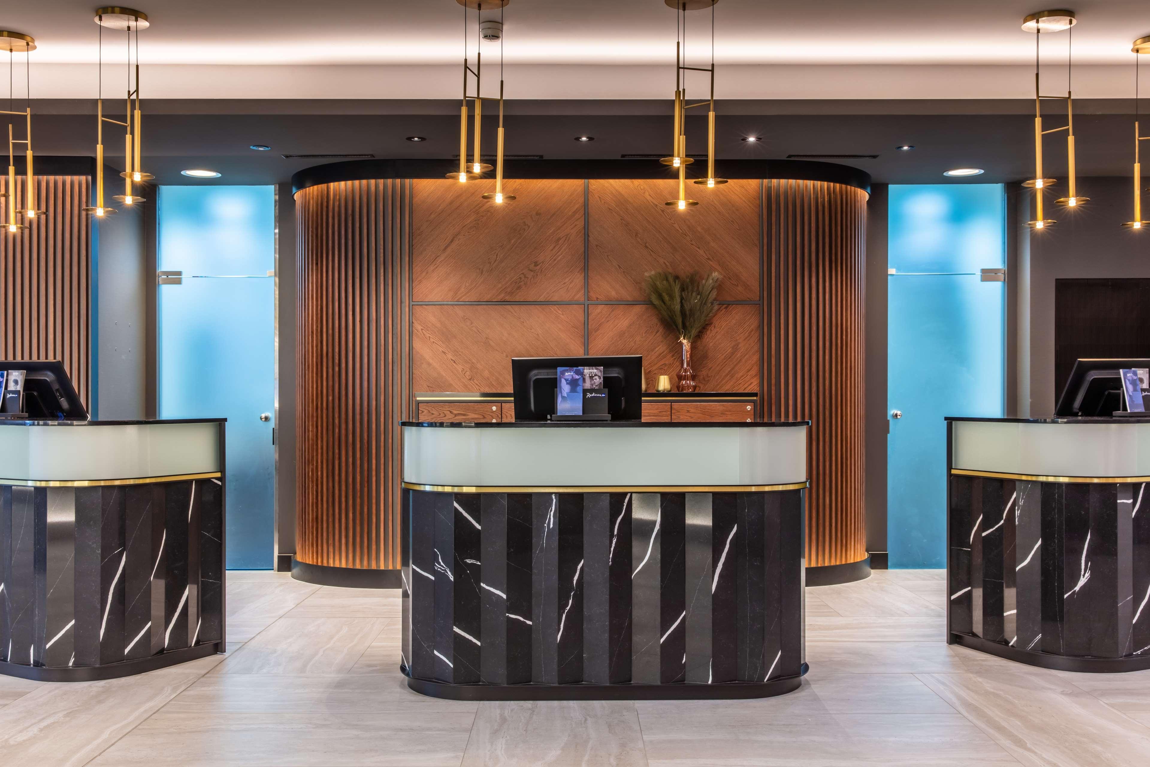 Radisson Blu, Hotel