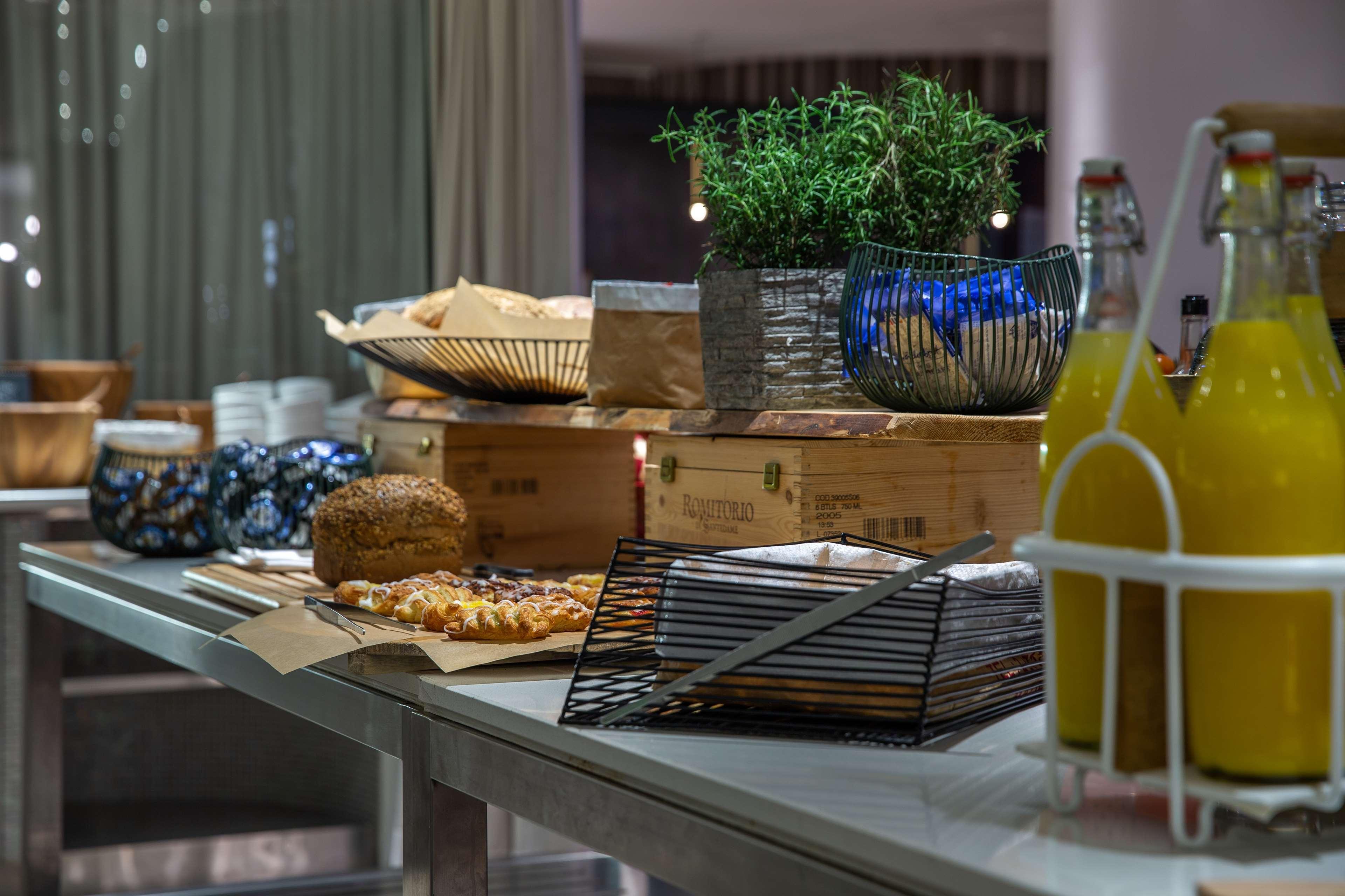 Radisson Blu, Hotel 4*